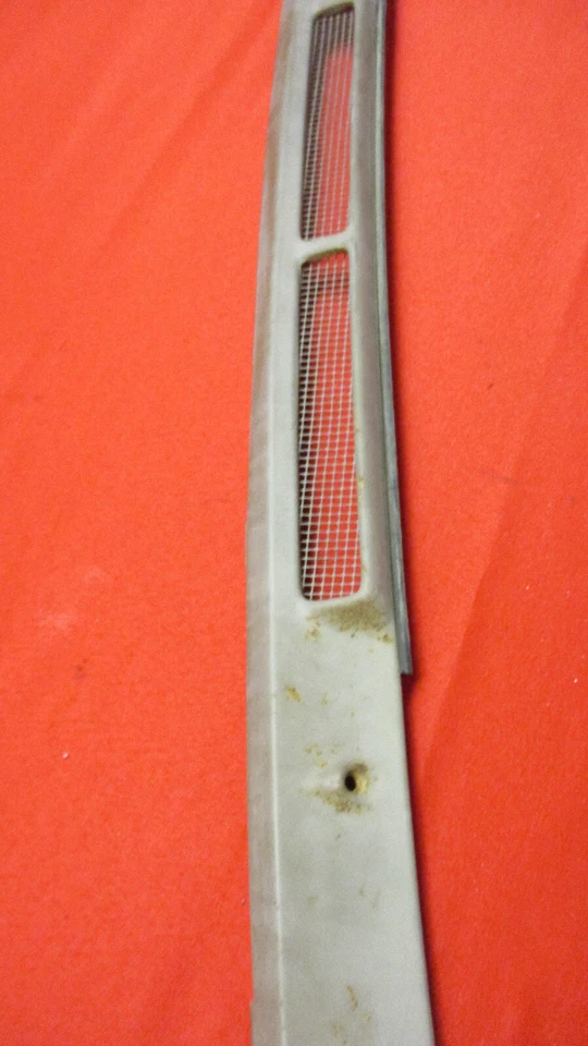 Ford Galaxy y Mercury 1965 1966 parabrisas inferior moldura interior tablero Foto 3 de 4