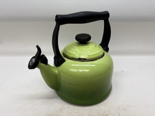 Le Creuset 2.1L Stovetop Whistle Kettle Green