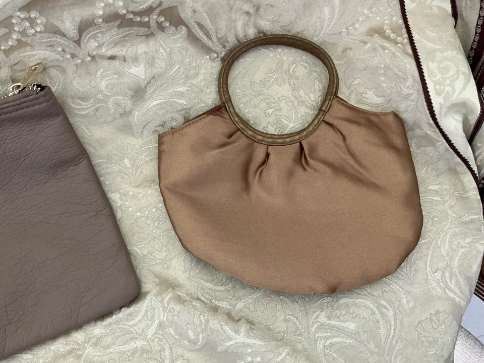 Set Of Fourth Vintage Hand Bags - Image 2 of 4