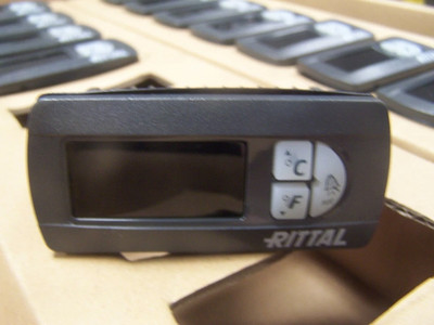 NEW RITTAL CAREL RITCR002 TEMERATURE CONTROLLER REV 1.220 ER INTERFACE