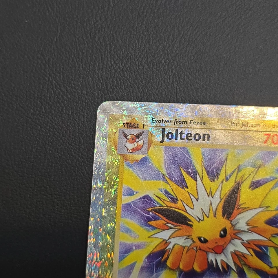 Pokémon TCG Jolteon Reverse Holo Legendary Collection 14/110 MP/HP - Image 2 of 4