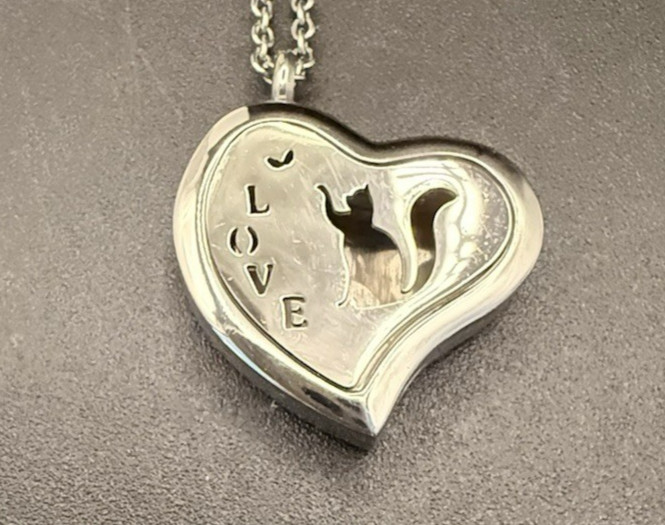 Aroma Diffuser Gem Magnetic Locket Necklance Kitt… - image 1