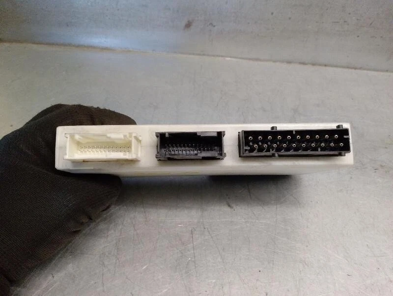 61356905842 centralina luci per BMW X5 (E53) 4.4I AUTOMATICO 2000 5208871 - Immagine 3 di 4