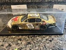 Revell Collection #8 Dale Earnhardt Jr Looney Tunes '02  1 Of 6,990 1:24 Diecast