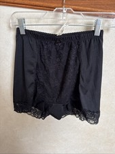 NWOT Ladies Vintage Silky R. Shear Shapewear Black lace Granny Panties, size L
