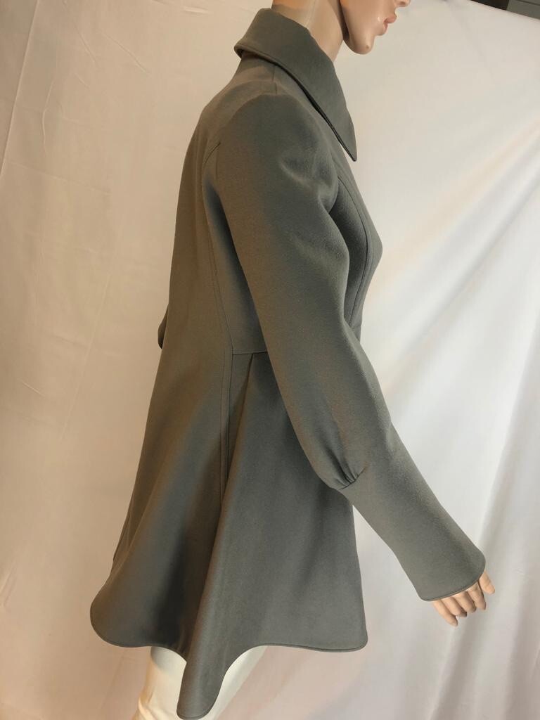 Autentico cappotto da donna Yves Saint Laurent collo peplum lana verde cashmere 38 S