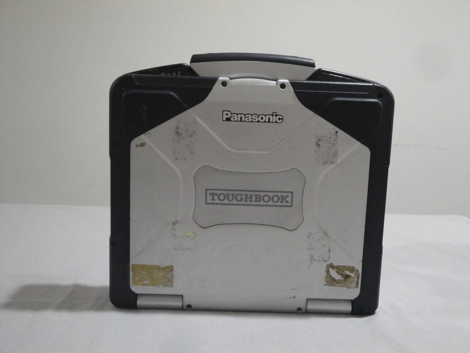 Panasonic Toughbook CF-31 Intel Core i3 2,26 GHz 4 GB de RAM Foto 2 de 4