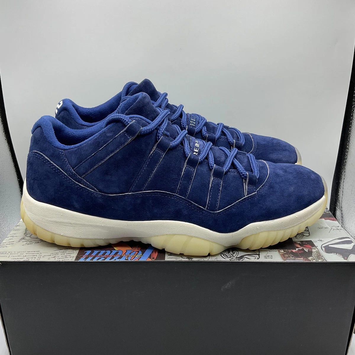 Air jordan 11 low hotsell derek jeter