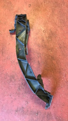 7120823 BMW 1 E87 2010 116i Scheinwerferhalter links