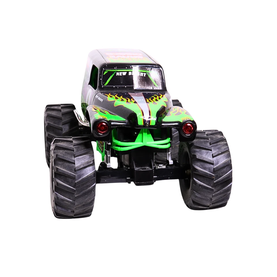 New Bright Monster Jam Grave Digger Remote Control 2.4 GHz Monster Truck 1:10 - Image 3 of 4