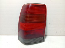 14357700 RÜCKLEUCHTE AUßEN LINKS / 395199 / 395187 / 2388929 FÜR OPEL OMEGA B 2.