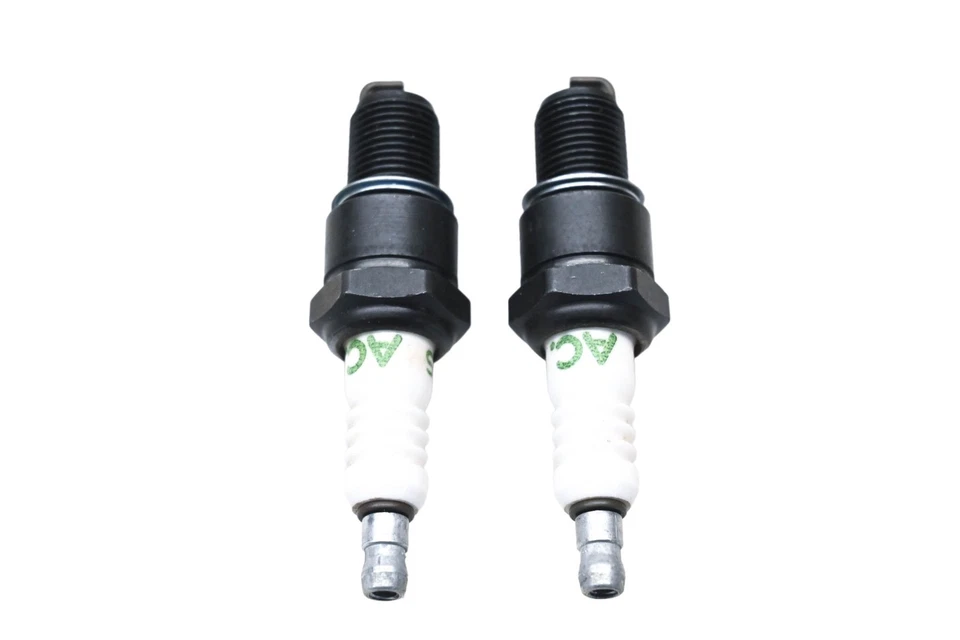 ACDelco R42XLS, 5613100 Bujías Cantidad 2 Nuevo de Lote Antiguo Foto 2 de 3