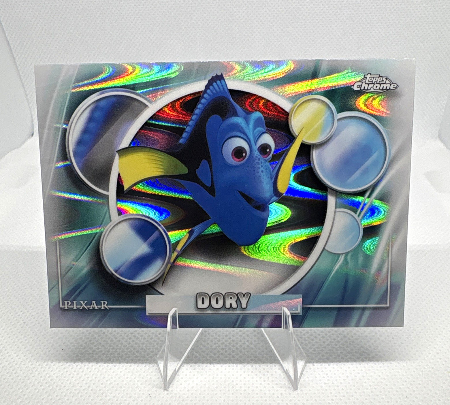 Topps 2026 Chrome Disney Pixar Finding Nemo Dory #90 Wave Refractor English
