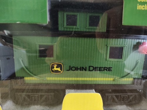 Lionel John Deere LP-65045 Battery Power Ready-to-Play Train Set Toy 7-11679 - Picture 7 of 12
