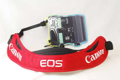 New Unused Canon CRUMPLER Collaboration Camera Strap Red x White 