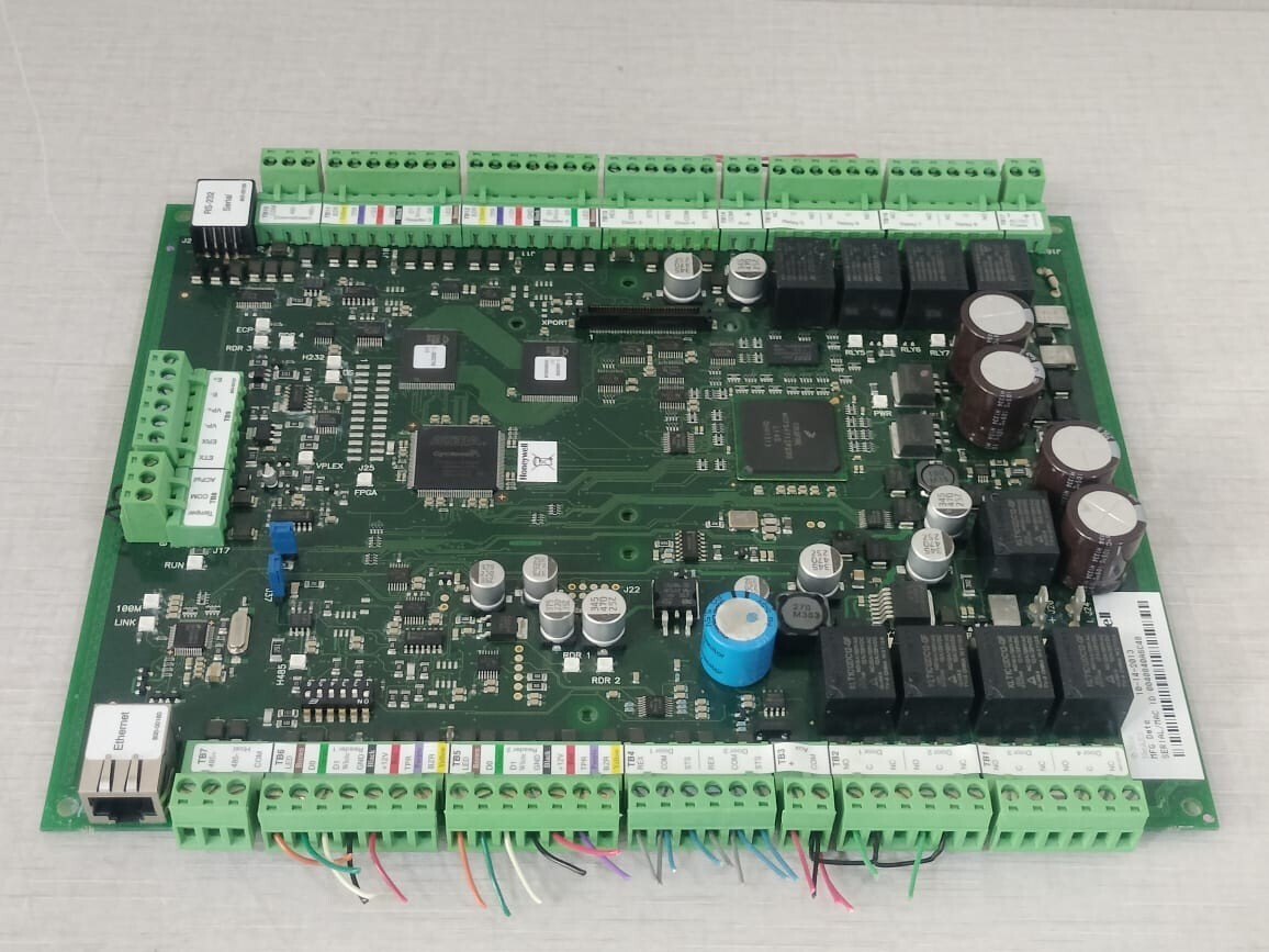 HONEYWELL NetAXS SA7-701008-2 2-000009V3 REV A ACESS CONTROL BOARD UNIT ...