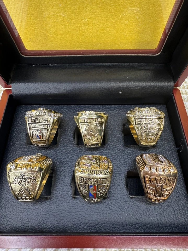Kobe Bryant - Los Angeles Lakers Championship 5 anéis conjunto com caixa de madeira - Imagem 2 de 3