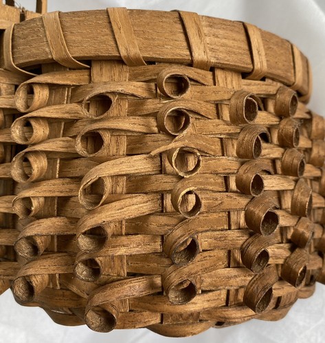 Vintage The Shaker Collection Basketville Round Basket With Swirls Brown Handle - Picture 7 of 12