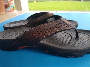 gubarun flip flops