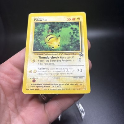 Pikachu Black Star Promo 英語版 27 Pokemon TCG Pikachu #27 Black Star Promo Cards Non Holo 1999 WOTC