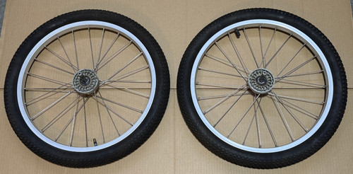 Thule Bike Trailer Rear Wheel Assembly Set (2 Wheels), For Older Chariot Cougar