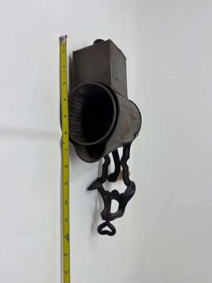 Vintage Kitchen Tools Lot – Rival Speed Mixer & Metal Food Grinder, Retro USA - Image 4 of 4