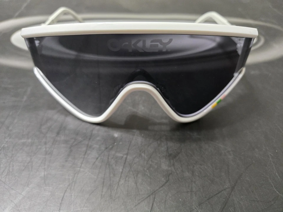 Raro Oakley Tour De France Sombra de Ojos Coleccionista Blanco/Negro Iridio OO9259-04 Foto 2 de 4