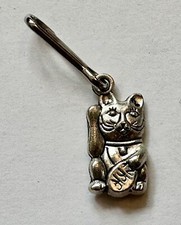 Japanese lucky cat Maneki neko charm 3/4 of l" silver metal zipper pull clip on