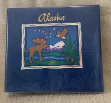Artic Circle Enterprises ALASKA VACATION Memories Keepsake Book / Album 7x7x2