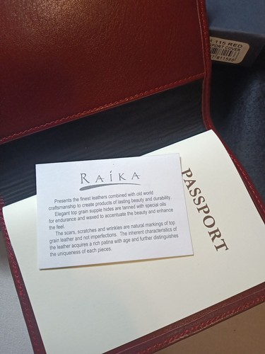 Raika Red Leather Passport cover - Imagen 3 de 5