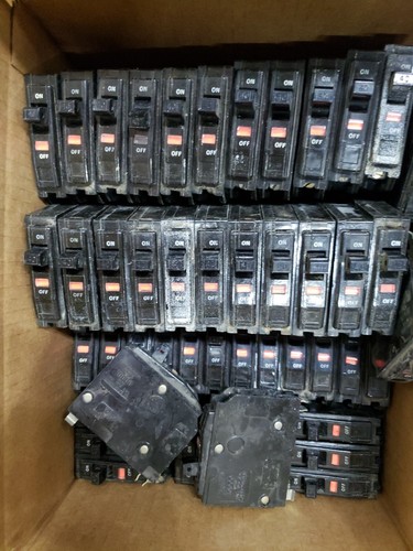 1) Square D QO140, 40 Amp, 240 Volt, 1 Pole, Black Circuit Breaker *A.B