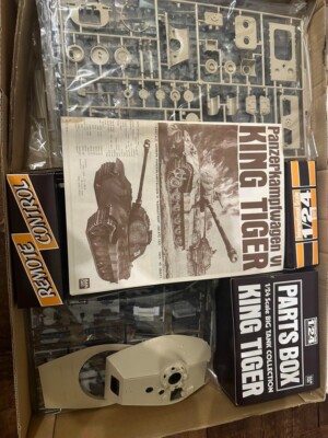 King Tiger SD KFZ 182 Bandai German Heavy Tank 6 Remote Control
