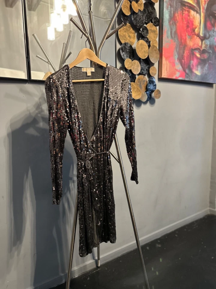 Sexy Vestido de Fiesta Formal Envolvente con Lentejuelas Plateado MICHAEL KORS S/M Foto 4 de 4