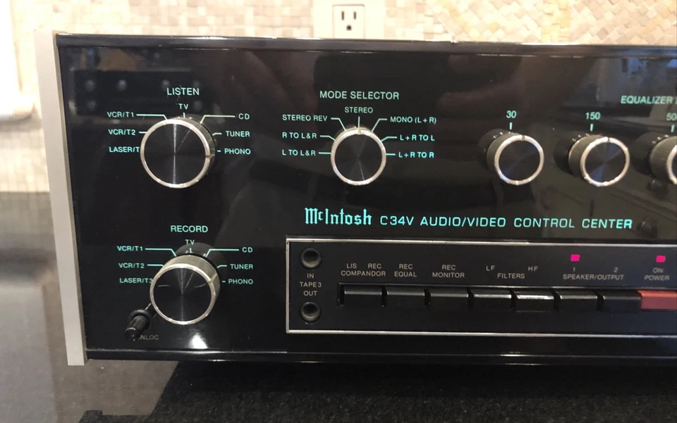 McIntosh C34V Audio/Video Control Center Amplifier Perfect Working Condition C9 - Image 2 of 4