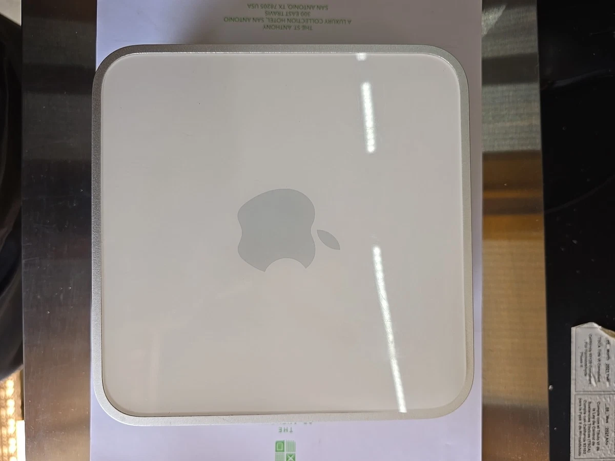 Apple Mac mini 2009 Released Apple Desktops & All-In-One Computers