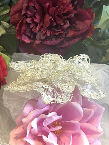 Vintage Crystal White Lace Flower Pearls Wedding Veil w/ Blusher – Mid Length - Picture 5 of 17