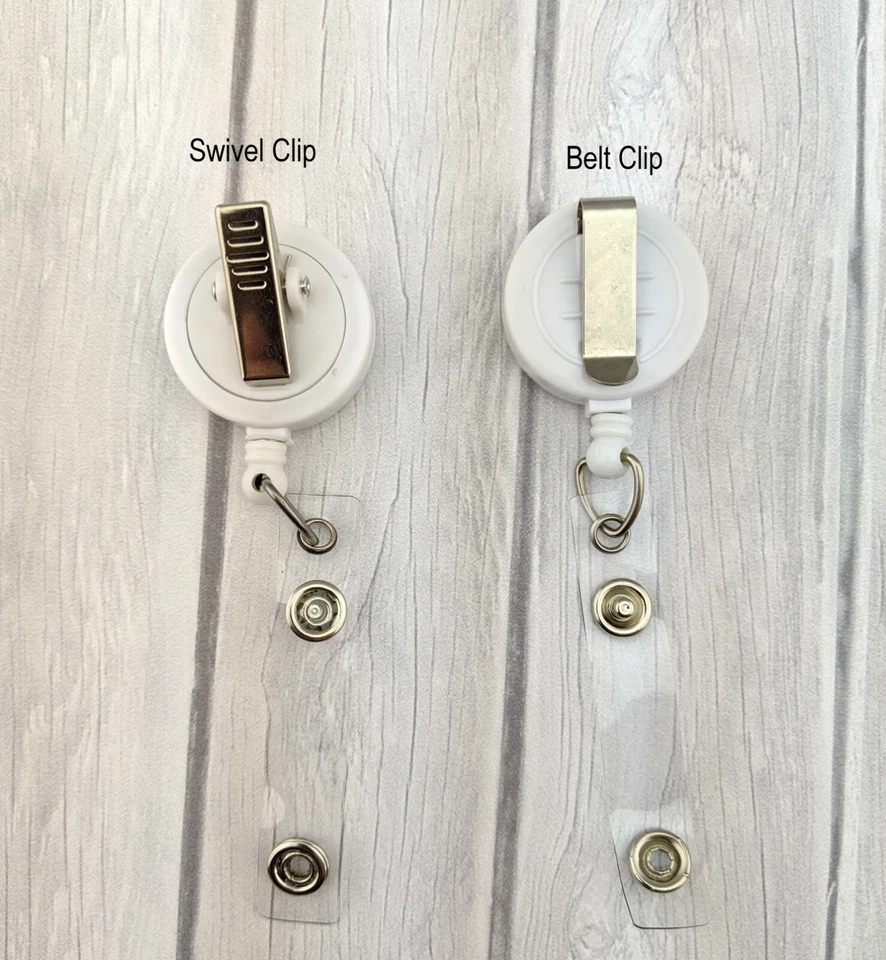 Carrete de insignia Chucky Halloween carrete retráctil divertido regalo enfermera medias relleno Foto 2 de 2