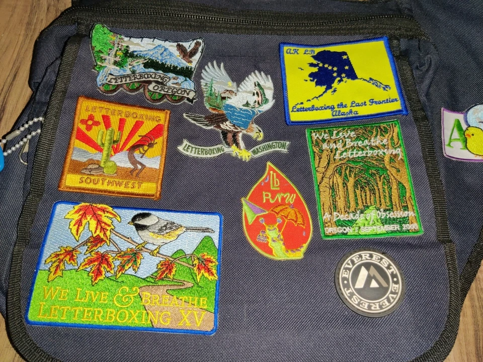 Bolsa carteiro Everest lateral satchel/bolsa tiracolo ombro com remendos  - Imagem 2 de 4