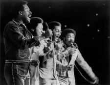 Vocal Group The Four Tops Perform Onstage 1975 OLD PHOTO 3