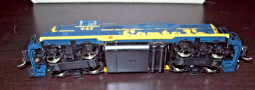 HO SCALE SANTA FE GP9 PHASE II - GENESIS G-62385 - DCC & SOUND - PRE-OWNED - Picture 4 of 4