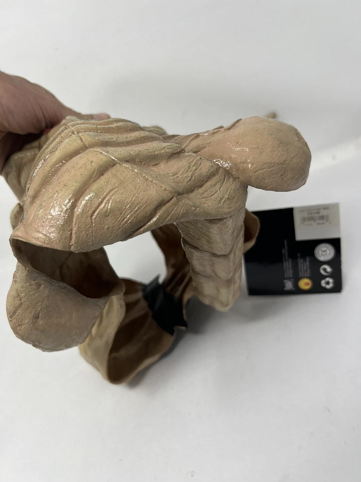 Rubies Alien Vs. Predator AVP 2004 Latex Halloween Mask  New Alien Face Hugger - Image 3 of 4