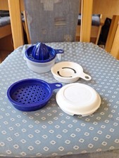 Tupperware Küchenperle D215 Zitrus Presse Eitrenner Reiben 200mlSchale Deckel