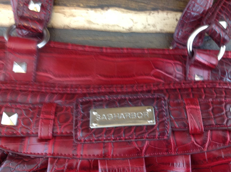 Sag Harbor Imitación Cocodrilo Cocodrilo Bolso Grande Cartera Bolso Borgoña/Rojo 16" Largo Foto 2 de 4