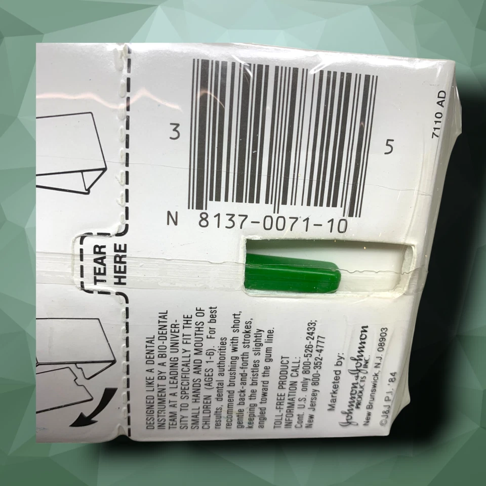 Vintage 1984 NEW Reach Child's Turtle Toothbrush Folding Holder TV Movie Prop - Image 3 of 3