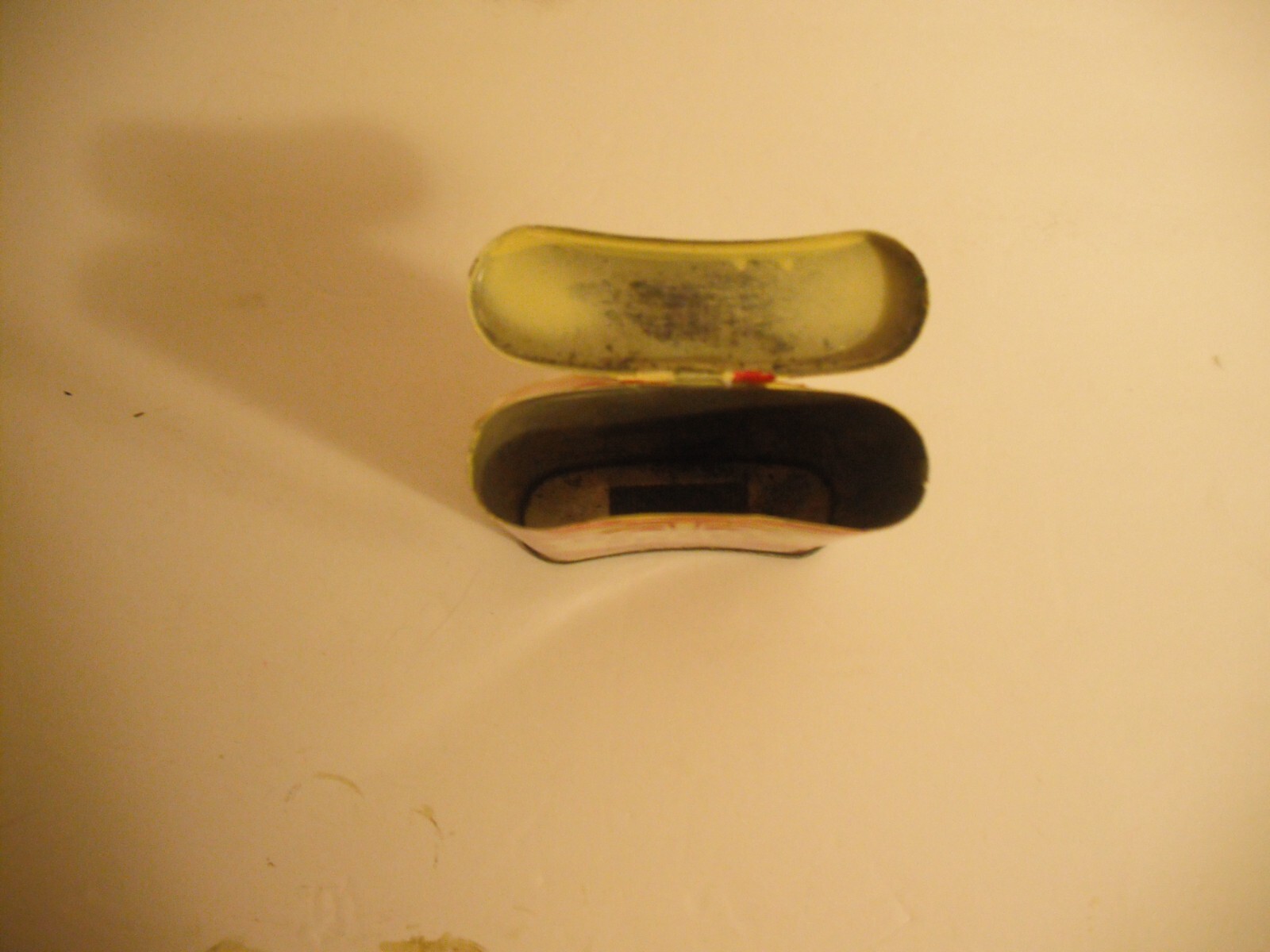 devoe's sweet smokepips, "novelty" replica EMPTY pipe tobacco tin