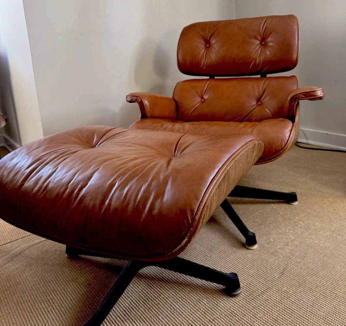 25+ Herman Miller Eames Lounge Chair In Mid-Century Modernism
