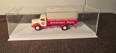 Brekina 4001 Mercedes L 311 Getränke-LKW HENNINGER B 1:87 unbespielt OVP S075-54 - Bild 1 von 4