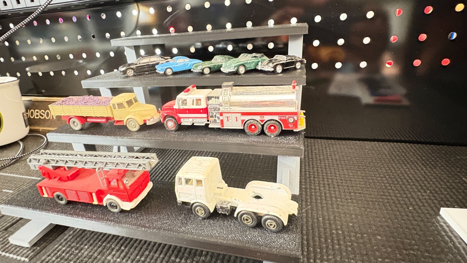 HO Scale Lot of 9 Malibu Herpa Wiking International Car Train Layout ...