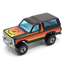 Hot Wheels Ford Bronco Santa 4-Wheeler Motorcycle Black 1980 1690 Hong Kong