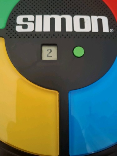 Simon electronic game large version Hasbro Pre Owned fully tested & working - Picture 6 of 20